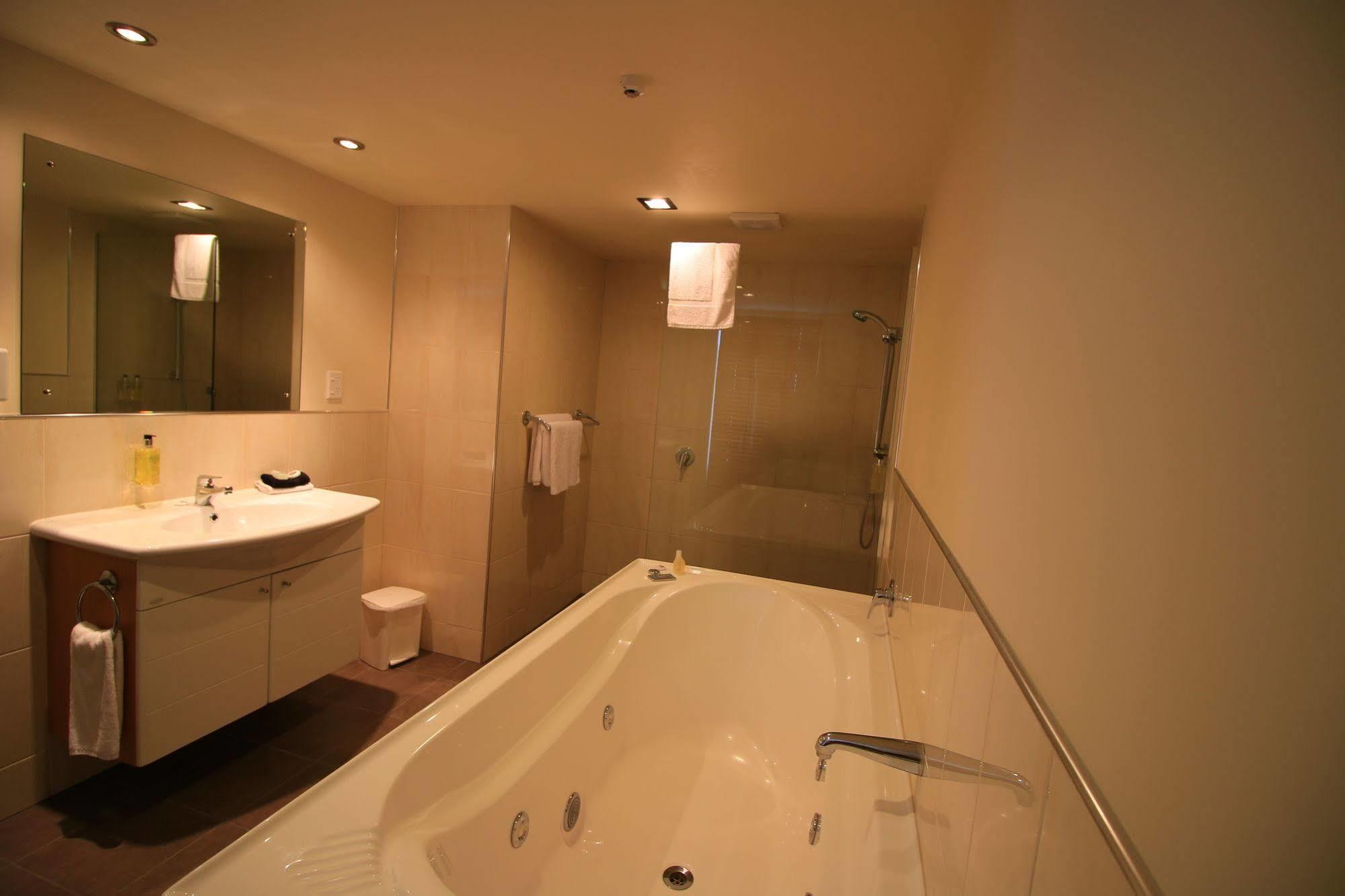 Fitzherbert Regency Motor Lodge Palmerston North Zewnętrze zdjęcie